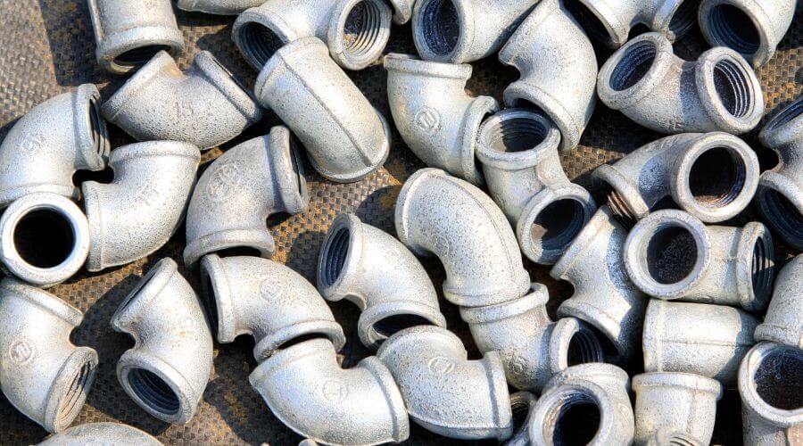 Professional gutter cleaning in Diana, TX